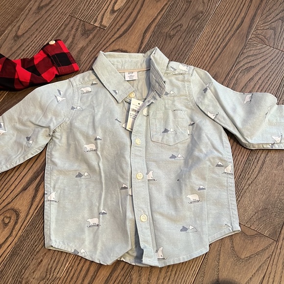 Like new/. Brand new with tags gap kids 6 to 12 months tops - Picture 2 of 4